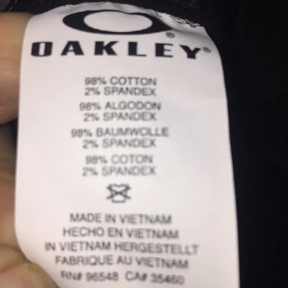 New Oakley Silver Flexfit Tech Flat Billed Hat - Picture 3 of 5